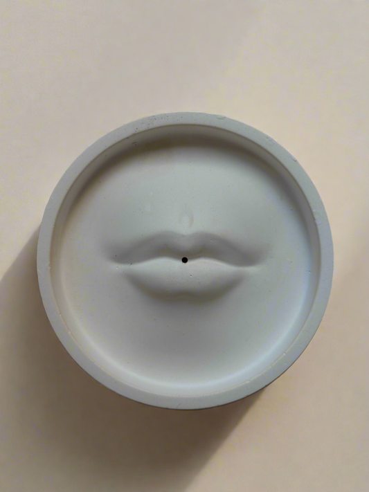 Lip Incense Holder 👄