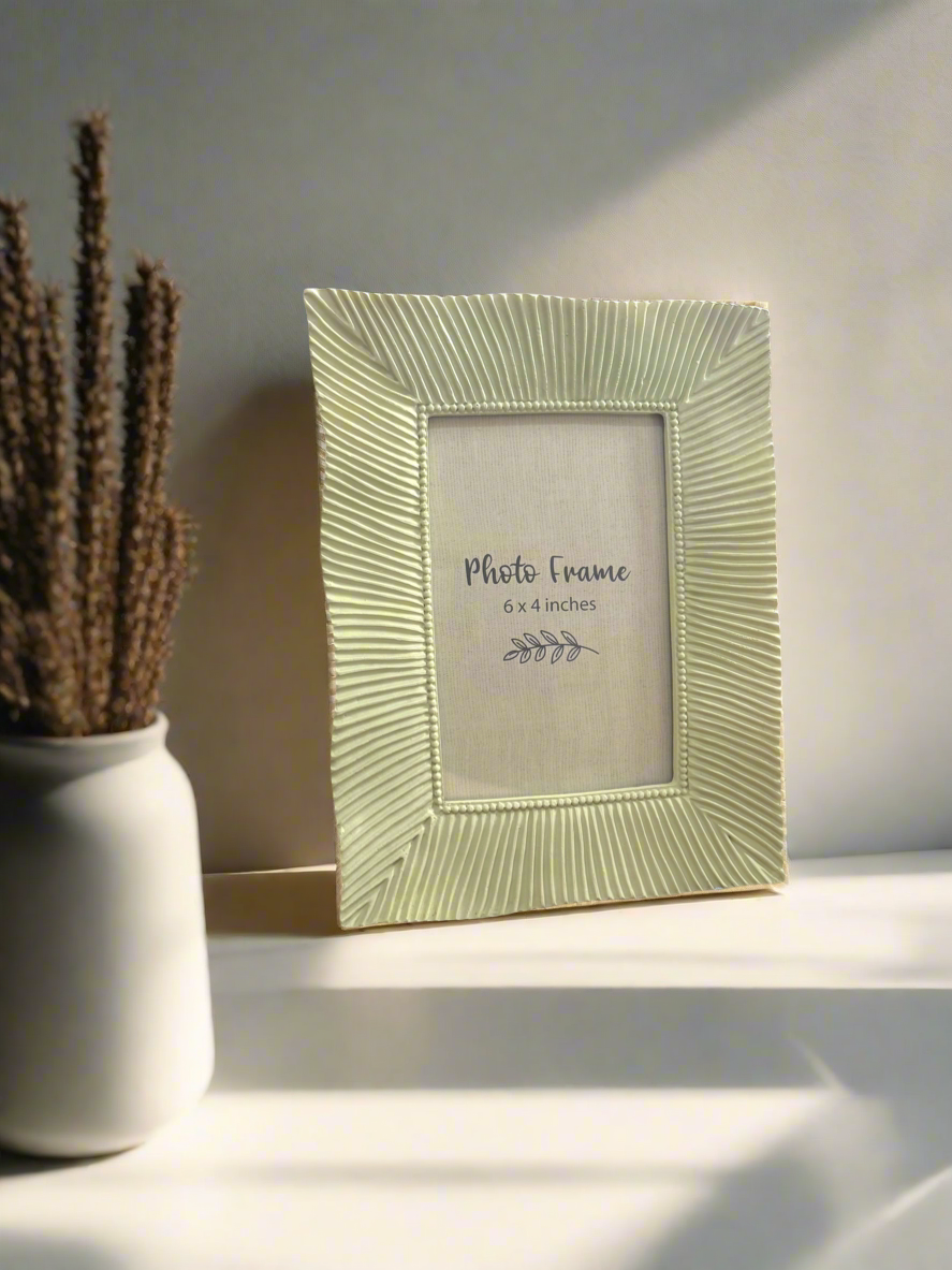 Alive Photo Frame