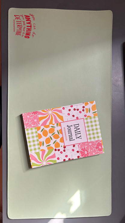 Focus aesthetic desk pad