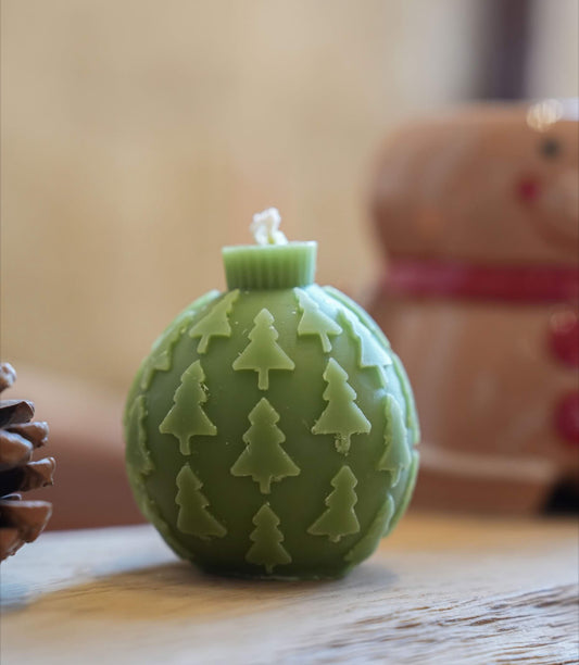 The ornament scented candle