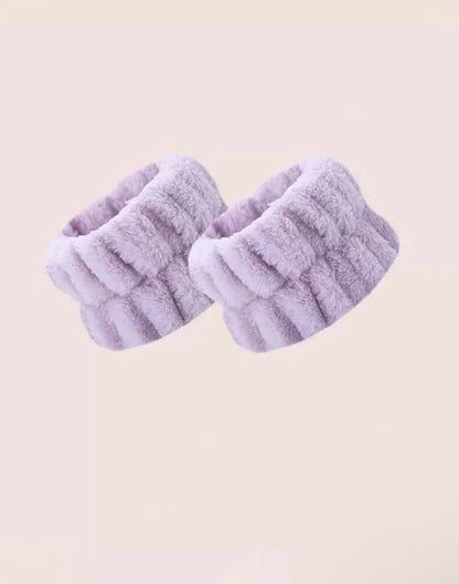 2pcs Women's Waterproof Wristband With Absorbent & Moisture Proof Design