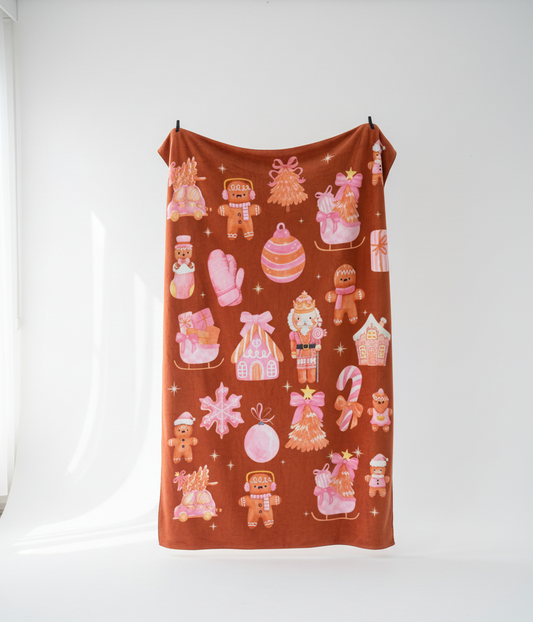 ⭐ Pink Winter Gingerbread Cozy Blanket