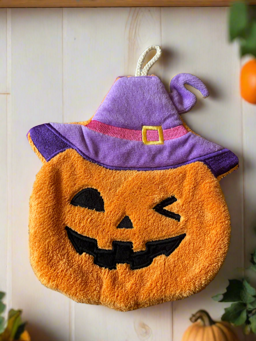 Magical Pumpkin Towel 🪄