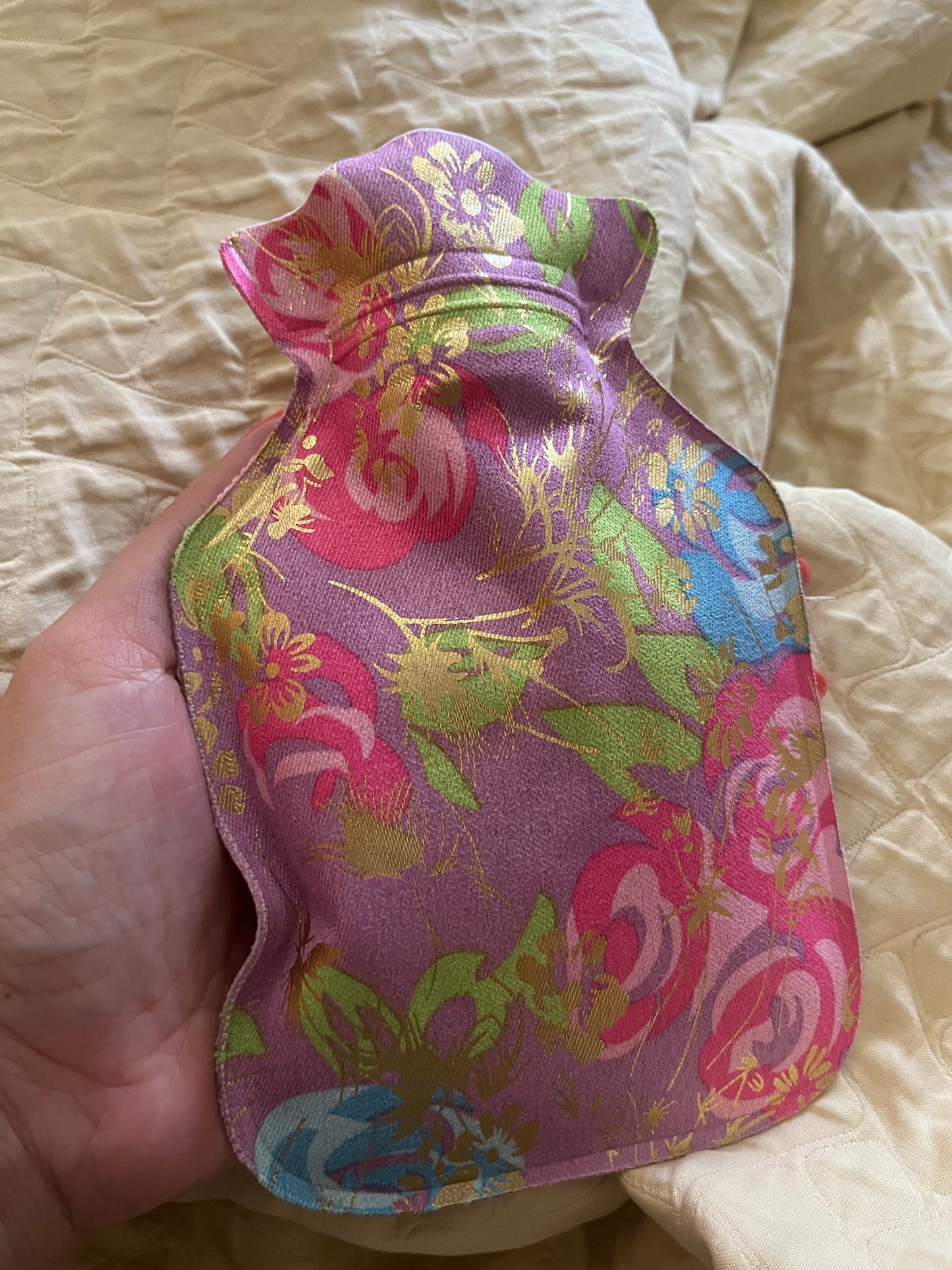 Cramp relief floral waterbag